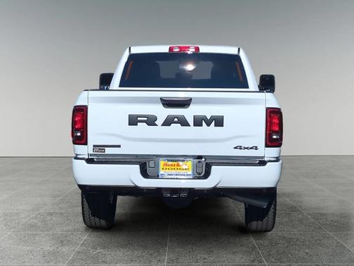 2025 RAM 2500 Big Horn Crew Cab 4x4 6'4' Box