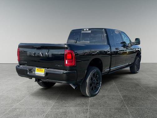 Diamond Black Crystal Pearlcoat 2026 RAM 3500 Laramie Mega Cab 4x4 6'4' Box