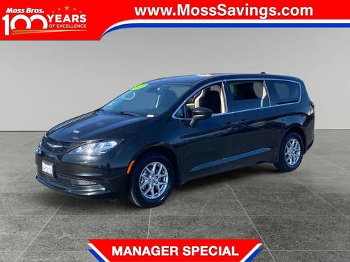 2023 Chrysler Voyager LX