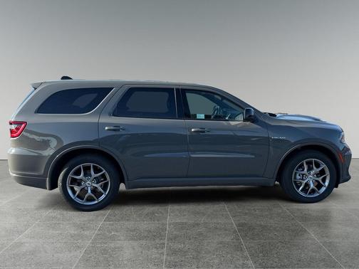 Destroyer Gray Clearcoat 2026 Dodge Durango GT HEMI V8