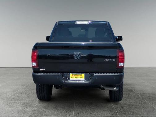 2022 RAM 1500 Classic Warlock Quad Cab 4x4 6'4' Box