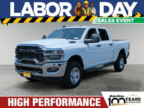 2025 RAM 2500 Tradesman Crew Cab 4x4 6'4' Box