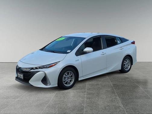 2021 Toyota Prius Prime LE