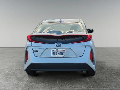 2021 Toyota Prius Prime LE