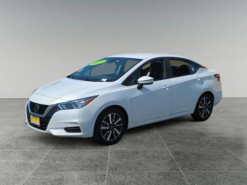 2021 Nissan Versa 1.6 SV