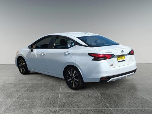 2021 Nissan Versa 1.6 SV