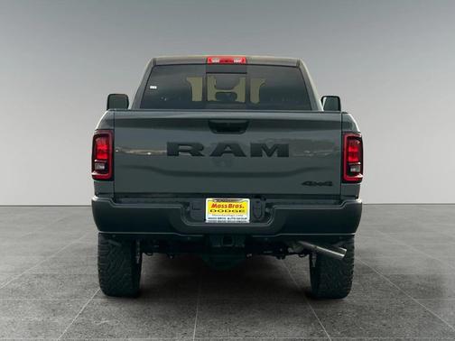 2026 RAM 2500 Tradesman Crew Cab 4x4 6'4' Box