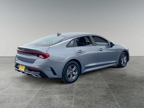 2023 Kia K5 LXS