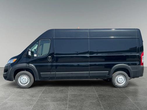 2025 RAM ProMaster 2500 Tradesman