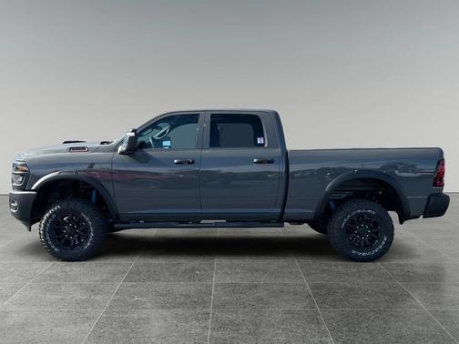 2026 RAM 2500 Tradesman Crew Cab 4x4 6'4' Box