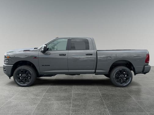Ceramic Gray Clearcoat 2026 RAM 3500 Big Horn Crew Cab 4x4 6'4' Box