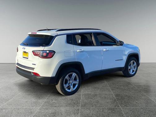 2023 Jeep Compass Latitude