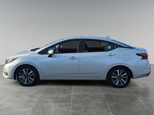 2023 Nissan Versa 1.6 SV