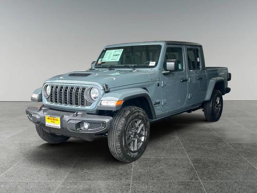2025 Jeep Gladiator Sport S