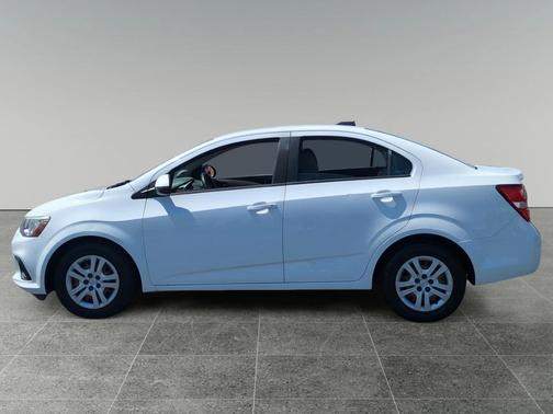 2017 Chevrolet Sonic LS