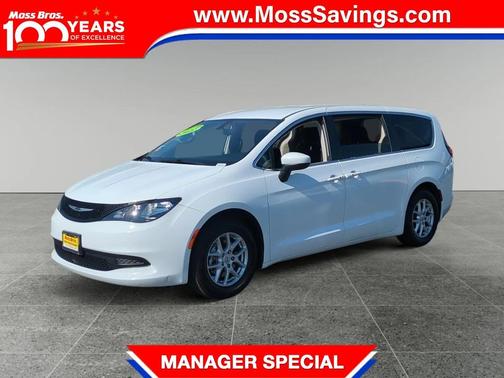 2022 Chrysler Voyager LX