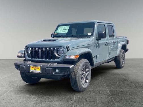 2025 Jeep Gladiator Sport S