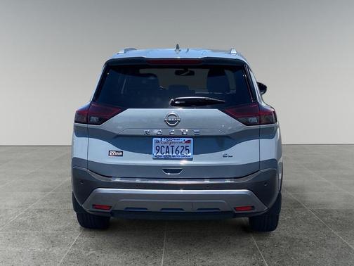 Boulder Gray Pearl 2022 Nissan Rogue SL