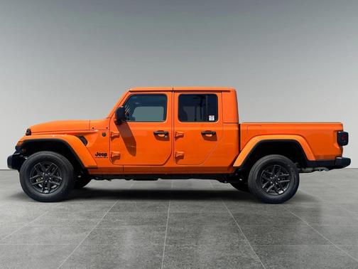 2025 Jeep Gladiator Sport S