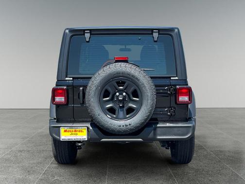 Black Clearcoat 2026 Jeep Wrangler Sport
