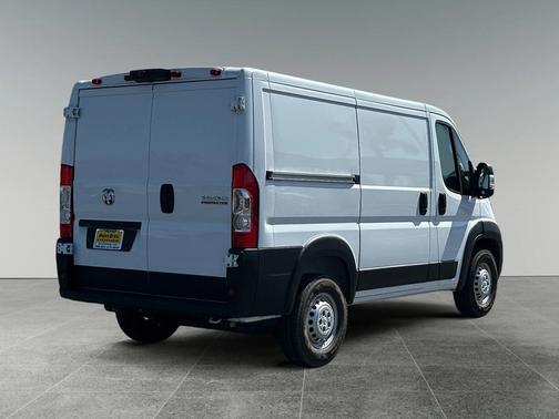 2026 RAM ProMaster 1500 Low Roof