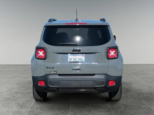2022 Jeep Renegade Altitude