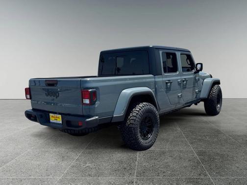 2025 Jeep Gladiator Sport S