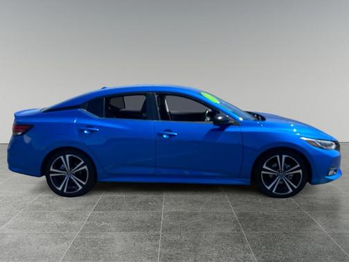 Electric Blue Metallic 2022 Nissan Sentra SR