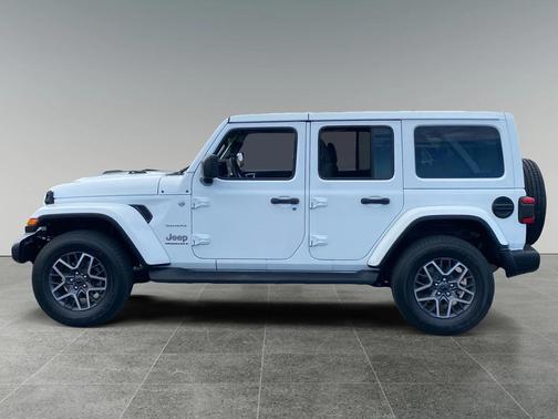 2024 Jeep Wrangler 4-Door Sahara 4x4