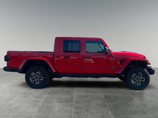2025 Jeep Gladiator Mojave X