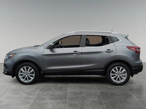 2022 Nissan Rogue Sport SV