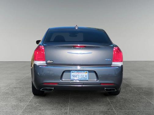 2023 Chrysler 300 Touring