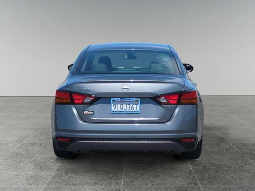 2024 Nissan Altima S FWD