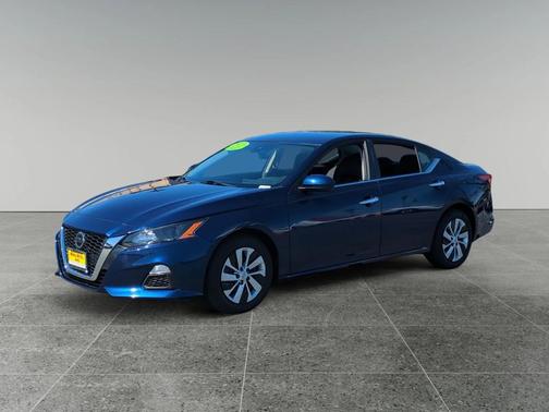 2022 Nissan Altima S FWD