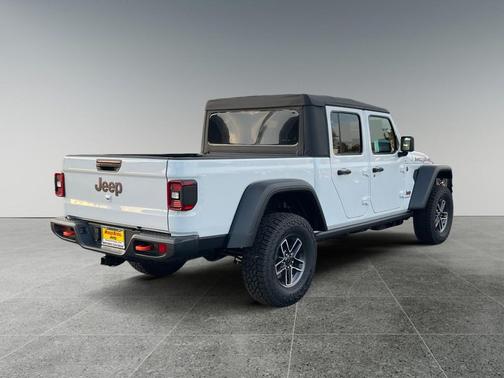 2026 Jeep Gladiator Mojave 4x4