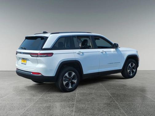2024 Jeep Grand Cherokee 4xe Base