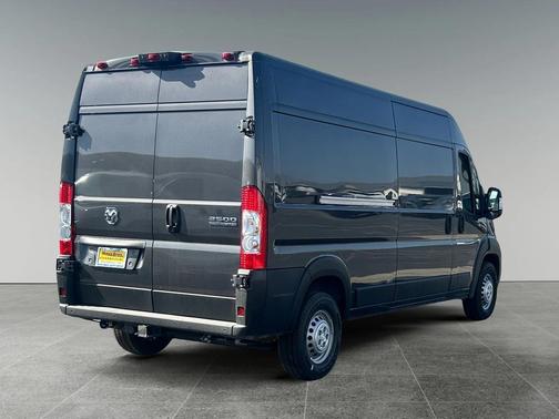 2025 RAM ProMaster 2500 Tradesman