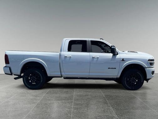 2025 RAM 3500 Limited Crew Cab 4x4 6'4' Box