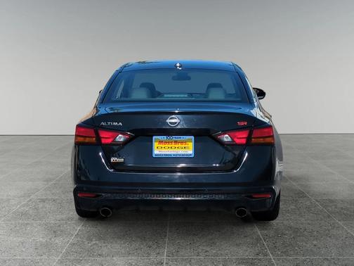 2023 Nissan Altima SR FWD