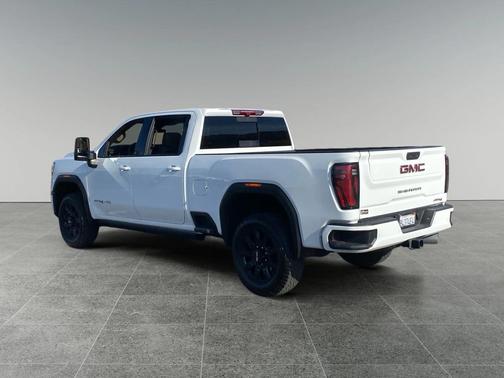 2025 GMC Sierra 2500 AT4