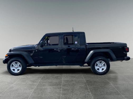 2023 Jeep Gladiator Sport S