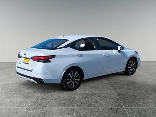 2021 Nissan Versa 1.6 SV