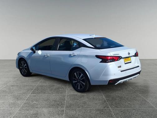 2021 Nissan Versa 1.6 SV
