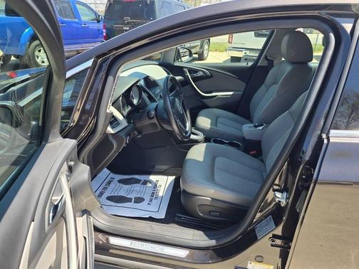 Mocha Bronze Metallic 2013 Buick Verano Convenience