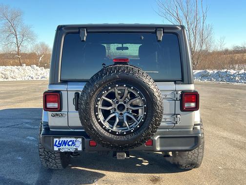 2020 Jeep Wrangler Unlimited Sahara