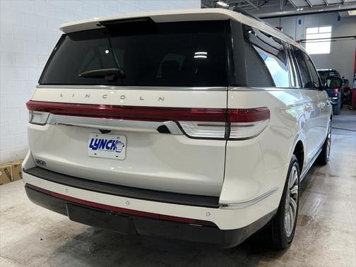 2023 Lincoln Navigator Reserve