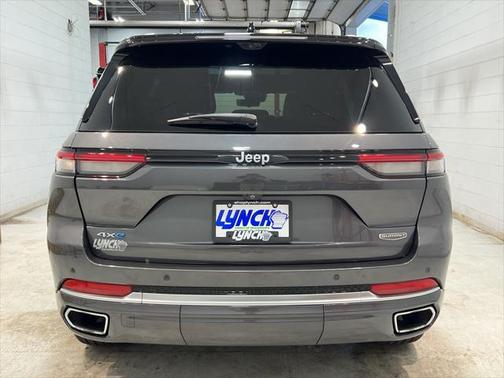 2022 Jeep Grand Cherokee 4xe Summit Reserve