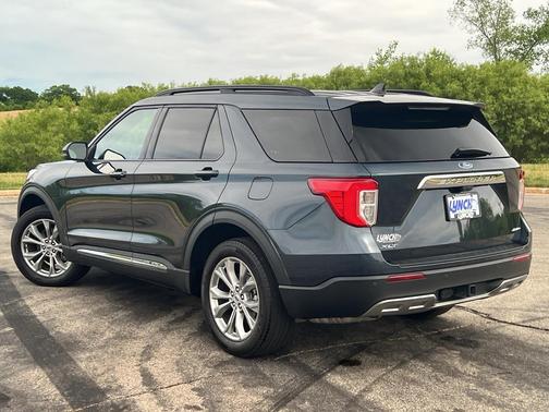 STONE BLUE METALLIC 2024 Ford Explorer XLT