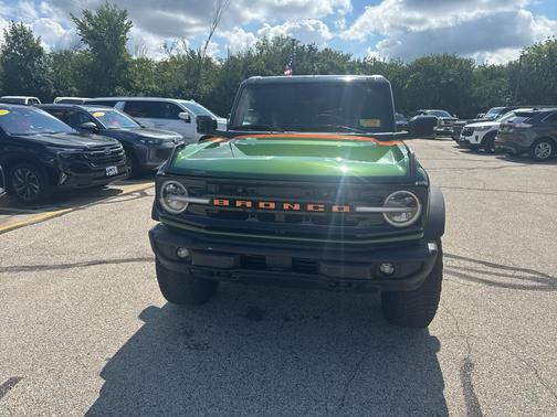 Eruption Green Metallic 2023 Ford Bronco Outer Banks