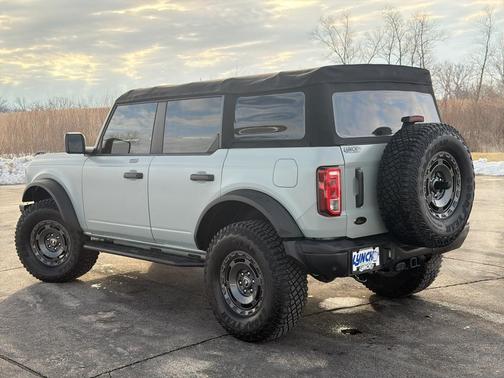 2022 Ford Bronco Black Diamond